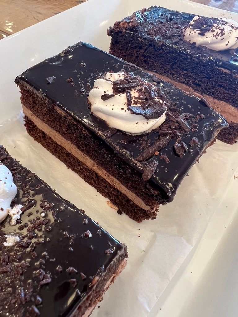 CHOC MOUSSE CAKE BAR